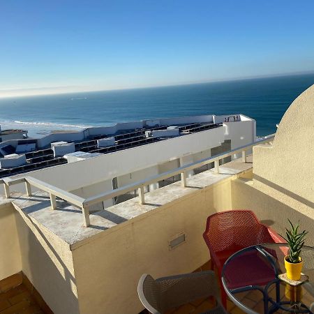 Atico Apartamento Loft Playa Victoria Кадис Экстерьер фото