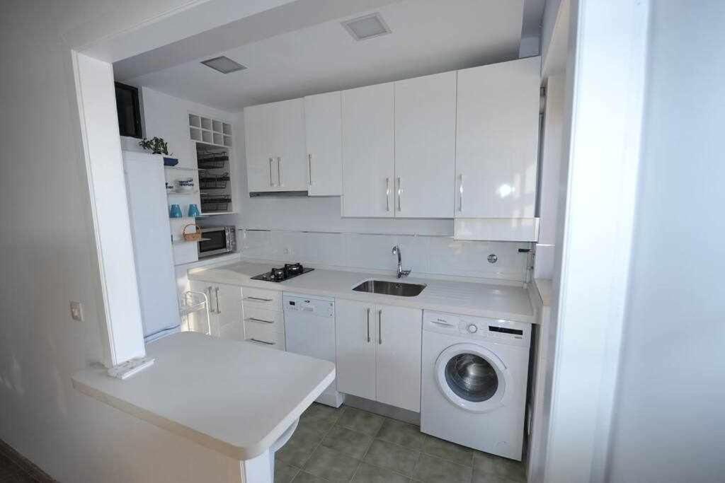 Atico Apartamento Loft Playa Victoria Кадис Экстерьер фото