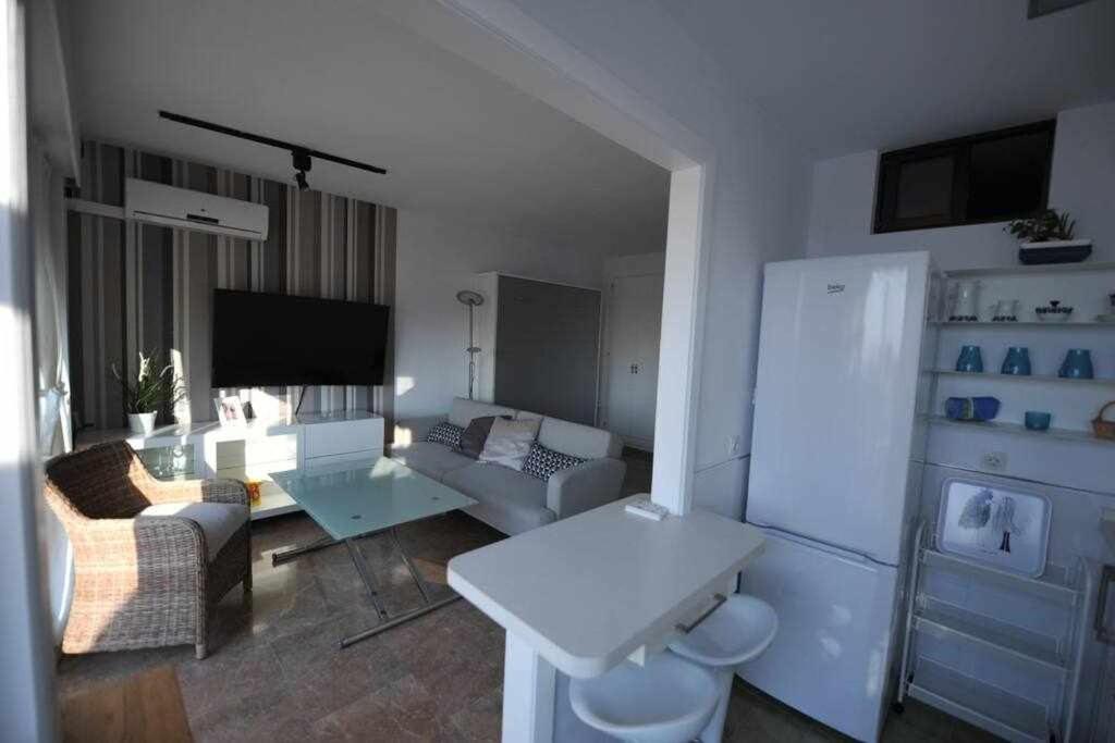 Atico Apartamento Loft Playa Victoria Кадис Экстерьер фото